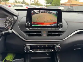 2019 Nissan Altima 2.5 SR AWD Sedan
