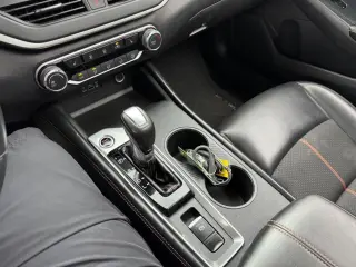 2019 Nissan Altima 2.5 SR AWD Sedan