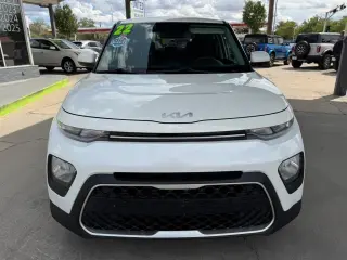 2022 Kia Soul LX IVT