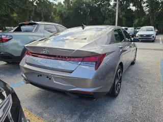 Hyundai ELANTRA 2023 SEL 4dr Sedán