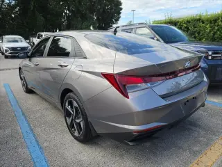 Hyundai ELANTRA 2023 SEL 4dr Sedán