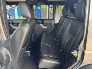 2017 Jeep Wrangler Unlimited Sahara 4x4