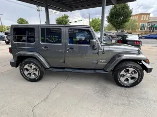 2017 Jeep Wrangler Unlimited Sahara 4x4