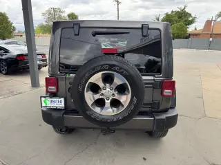 2017 Jeep Wrangler Unlimited Sahara 4x4