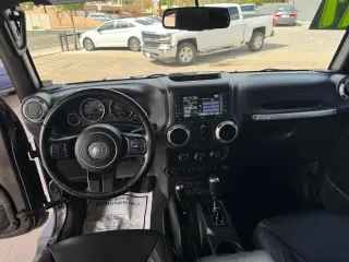 2017 Jeep Wrangler Unlimited Sahara 4x4