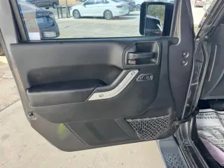 2017 Jeep Wrangler Unlimited Sahara 4x4