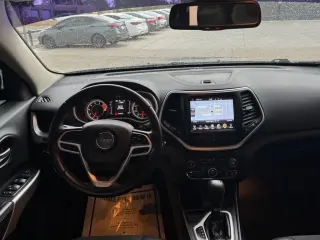 2018 Jeep Cherokee Latitude Plus FWD