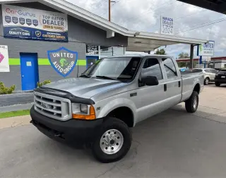 2001 Ford Super Duty F-350 SRW Crew Cab 156" XL 4WD