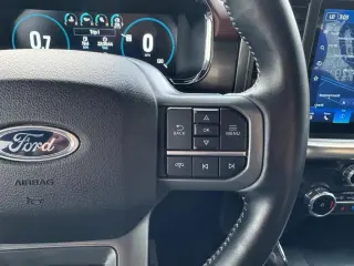 2022 Ford F-150 XL 4WD SuperCrew 5.5' Box