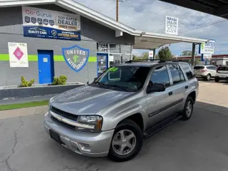 2004 Chevrolet TrailBlazer 4dr 2WD LS
