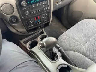 2004 Chevrolet TrailBlazer 4dr 2WD LS