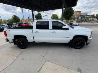 2018 Chevrolet Silverado 1500 4WD Crew Cab 143.5" LT w/1LT