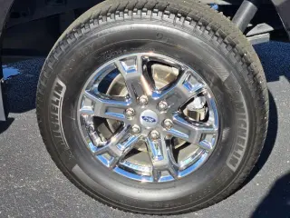 Ford F-150 2023 4x4 XLT 4dr SuperCrew 5.5 ft. SB