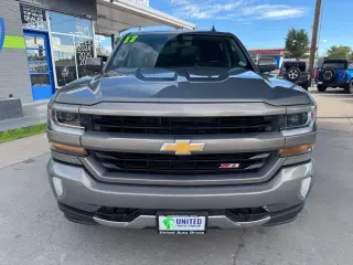 2017 Chevrolet Silverado 1500 4WD Crew Cab 143.5" LT w/2LT