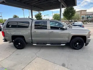 2017 Chevrolet Silverado 1500 4WD Crew Cab 143.5" LT w/2LT
