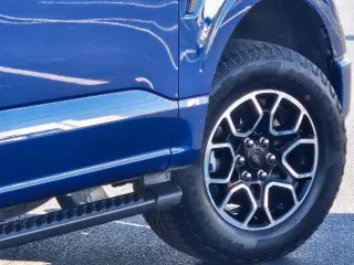 Ford F-150 2023 4x4 XLT 4dr SuperCrew 5.5 ft. SB