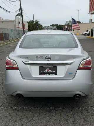 2014 Nissan Altima 4dr Sdn I4 2.5 SV