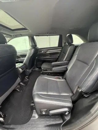 2019 Toyota Highlander Limited V6 FWD (Natl)