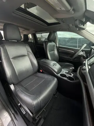 2019 Toyota Highlander Limited V6 FWD (Natl)
