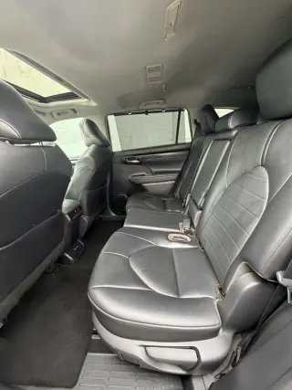 2021 Toyota Highlander XLE AWD (Natl)