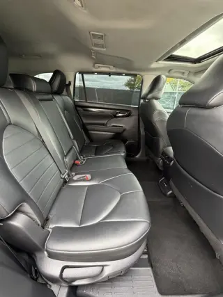 2021 Toyota Highlander XLE AWD (Natl)