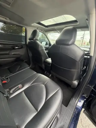 2021 Toyota Highlander XLE AWD (Natl)
