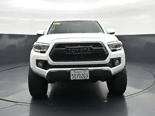 Toyota Tacoma 2017 4x4 TRD Pro 4dr Double Cab 5.0 ft SB 6A