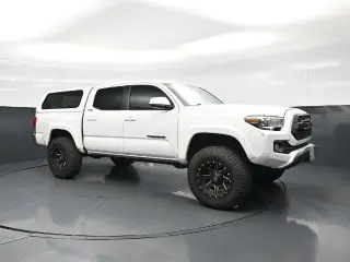 Toyota Tacoma 2017 4x4 TRD Pro 4dr Double Cab 5.0 ft SB 6A