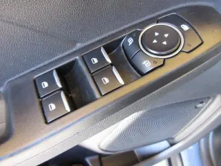 Ford Escape Plug-In Hybrid 2023 Base 4dr SUV