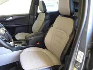 Ford Escape Plug-In Hybrid 2023 Base 4dr SUV