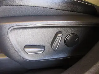 Ford Escape Plug-In Hybrid 2023 Base 4dr SUV
