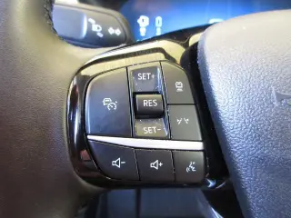 Ford Escape Plug-In Hybrid 2023 Base 4dr SUV