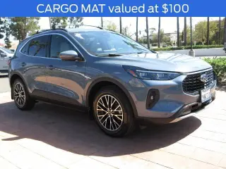 Ford Escape Plug-In Hybrid 2023 Base 4dr SUV