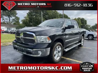 2016 RAM 1500 4WD Crew Cab 140.5" Big Horn