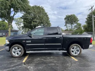2016 RAM 1500 4WD Crew Cab 140.5" Big Horn