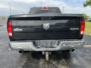 2016 RAM 1500 4WD Crew Cab 140.5" Big Horn