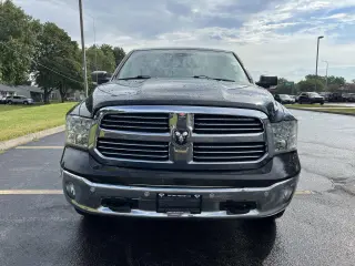 2016 RAM 1500 4WD Crew Cab 140.5" Big Horn
