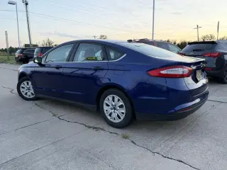 2013 Ford Fusion S