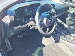 Hyundai ELANTRA Hybrid 2025 SEL Sport 4dr Sedan