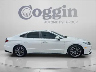Hyundai SONATA 2022 Limited 4dr Sedán