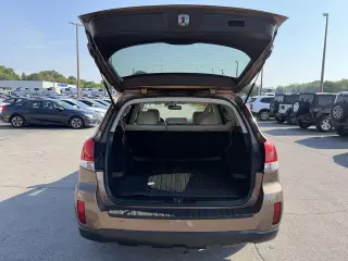 2011 Subaru Outback 4dr Wgn H4 Auto 2.5i Limited Pwr Moon