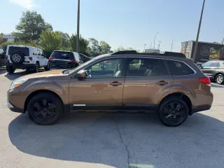 2011 Subaru Outback 4dr Wgn H4 Auto 2.5i Limited Pwr Moon