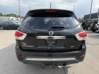 2015 Nissan Pathfinder S