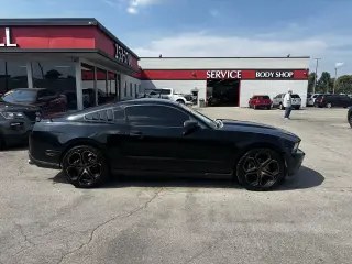 2012 Ford Mustang 2dr Cpe V6
