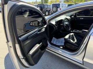 2018 Ford Fusion SE FWD