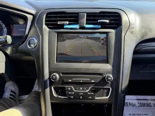 2018 Ford Fusion SE FWD