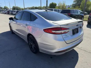 2018 Ford Fusion SE FWD