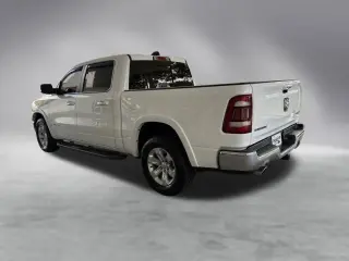 Ram 1500 2022 4x4 Laramie 4dr Cabina de Tripulacion Doble 5.6 ft. SB Camioneta
