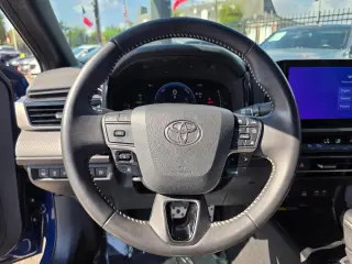 2025 Toyota Camry Hybrid SE