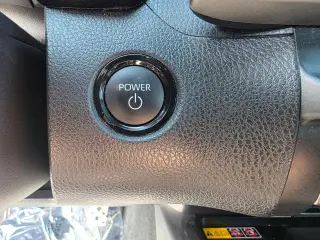 2025 Toyota Camry Hybrid SE